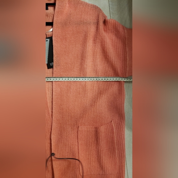 COPY - LINE 100% CASHMERE SWEATER - Picture 7 of 9